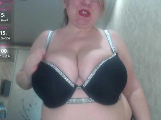 Discover Spinners, she wants to masturbate for you Spinners from BongaCams